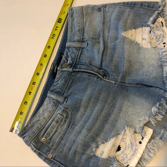 Cute Short - Picture 7 of 7